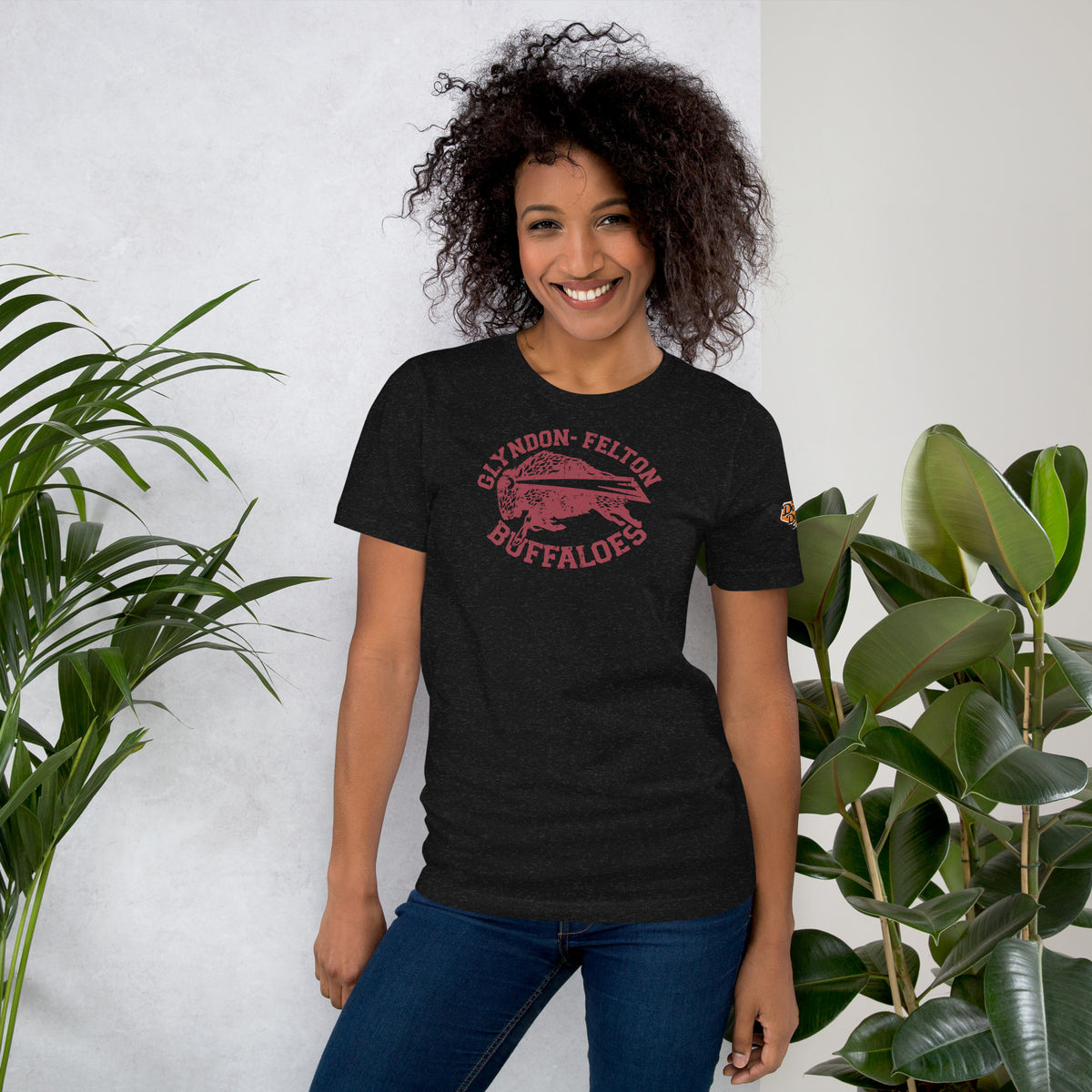 Glyndon-Felton Buffaloes graphic tee in black